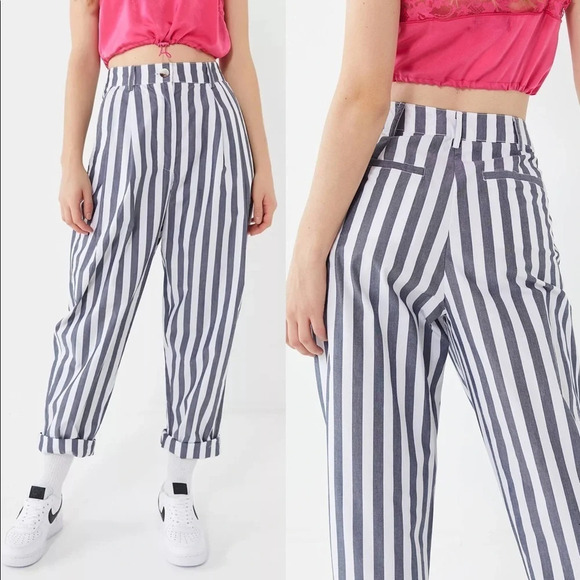 UO • Percy Pleated High-Rise Tapered Pant - Picture 1 of 9